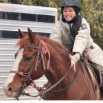 Anna Sawai Instagram - My favorite castmate from the set of Shogun♥️ The crew would joke that anytime I went missing, they’d look for the horses or crafty (where I’d be getting apples for the horses). Wasn’t really a joke though. A big thank you to the Jamie and his team for everything they taught me and always letting me come hang out. I’ll miss you Deucie poo🤎 とても懐っこくて、自分の紐を解いちゃう頭の良さを持ちながら、公園で遠くに人が見えたらびっくりして動かなくなっちゃう面白い性格のドゥース。 いっぱい幸せ分けてくれてありがとう。私のこと忘れないでね🥹