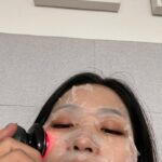 Anna Sawai Instagram - What I fear spies will see through the front camera vs what they’ll really see. インカメ通して見られてるかもと心配になるんだけど、 想像してる自分vs実際の姿 🙆🏻‍♀️