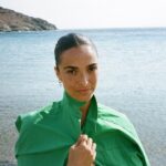 Anna Shaffer Instagram - summer in @sezane #sezane 💚