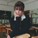 Anna Shulgina Instagram - Отвели с мужем ребенка в школу. Как же летит время.🥲С 1 сентября! ©️все С новым сезоном пробок в 8 баллов! ©️я