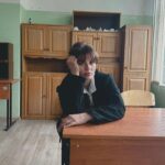 Anna Shulgina Instagram - Отвели с мужем ребенка в школу. Как же летит время.🥲С 1 сентября! ©️все С новым сезоном пробок в 8 баллов! ©️я