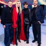 Anna Shulgina Instagram - Премьера альбома «VK ПОД ШУБОЙ 2» состоялась!🖤 Много месяцев я и моя команда трудилась над этим новогодним подарком. Я очень благодарна всем артистам за то, что доверились в очередной раз и окунулись в музыкальные эксперименты. Каждый, абсолютно каждый артист был вовлечен в творческий процесс и привносил в песни свой вклад, что является для меня показателем, ведь далеко не все проекты на рынке удостаиваются такого отношения! Слушайте альбом на всех музыкальных площадках. Ссылка в шапке профиля.
