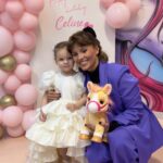 Anna Shulgina Instagram - 3 года моей любимой девочке, даже не верится…💜 Уже 3 года, как я не отмечаю бурно Новый год, ведь самым главным праздником, к которому тщательно готовлюсь и с нетерпением жду, теперь является 1 января, День Рождения моей сладкой бусинки, ангела, сырничка… Любовь, любовь большая и чистая.