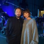 Anna Shulgina Instagram - Премьера альбома «VK ПОД ШУБОЙ 2» состоялась!🖤 Много месяцев я и моя команда трудилась над этим новогодним подарком. Я очень благодарна всем артистам за то, что доверились в очередной раз и окунулись в музыкальные эксперименты. Каждый, абсолютно каждый артист был вовлечен в творческий процесс и привносил в песни свой вклад, что является для меня показателем, ведь далеко не все проекты на рынке удостаиваются такого отношения! Слушайте альбом на всех музыкальных площадках. Ссылка в шапке профиля.