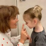 Anna Shulgina Instagram - Моя трогательная девочка. Этот голосок. Абсолютная. Любовь. ❤️
