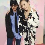 Anna Tsuchiya Instagram - 札幌コレクション2024 8年ぶりに歩きました❤️ かっこいいスタイリングありがとう😊 そして2011年から変わらぬスタッフさんにも会えたし 久々の札幌も空気が美味しくて感動🥺 美味しいケーキもいただきました❤️ お客様もありがと❤️ #土屋アンナ