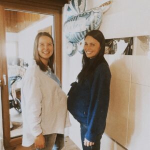 Anna Veith Instagram - 👯 📸 my lovely sister-in-law and me. 🥰
My little brother and her are expecting a boy. 
What do you think it will be for us?  #girlorboy💗💙 
#familyisgrowing #babyshower #babybauch #momtobe #comingsoon #ssw37