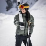 Anna Veith Instagram - 🎄giveaway🎄 Christmas is just around the corner. Reward yourself with a brand new „head to toe“ package from HEAD. How to enter: ❄️ Follow me, @headsportswear, @head_ski and @tyroliabindings Take part and win. ⛷️Outfit: @headsportswear ⛷️JOY Ski, helmet and goggles from @head_ski ⛷️Bindings @tyroliabindings The winner will be announced on the 18th of December. Good luck! 🍀 This promotion is not endorsed by instagram. https://go.head.com/veith-giveaway #werbung #outfit #joy #headski #headsportswear #tyroliabindings #headtotoe #christmas #gift