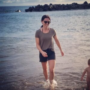 Anna Veith Instagram - little summer review… ☀️⛰️🌊
#exploretheworld #outdoors #onrunning #onapparel #makeyourdayahappyday #bringyourkids #rotwildbikes #momlife