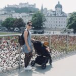 Anna Veith Instagram - He is wondering 😳 what is mom doing on the @calzedonia billboards out there? 😉 spent some nice time with my little sunshine in Salzburg City 📍 go to my story to see some impressions of the shooting at Tenerife 🌴 #bikinilife #summervibes #city #billboard #calzedonia #sunshine #mare