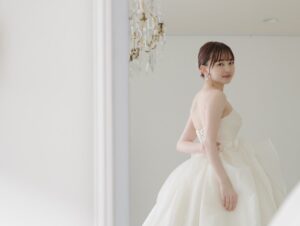 Anna Yamada Instagram - @placole_dressy 
10月号のカバーモデルを務めさせていただきました！