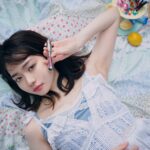 Anna Yamada Instagram - 女の子の夢が詰まったキュートなブランド、JILL STUART Beautyからシャボン玉にインスパイアされたタイムレスグロウ　ルージュティントが発売されました。 デザインも可愛くて、持ってるだけで気分もあがるからギフトにもオススメです🎁 ファッションに合わせてリップを選ぶのも楽しいかもしれません☺️ #jillstuartbeauty #タイムレスグロウルージュティント @jillstuartbeauty @nylonjapan https://www.nylon.jp/jillstuartbeauty