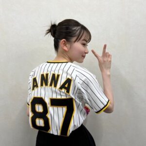 Anna Yamada Instagram - 本日パナソニックエコナイターでファーストピッチセレモニーに登壇させていただきました。
とても緊張しました😂⚾️