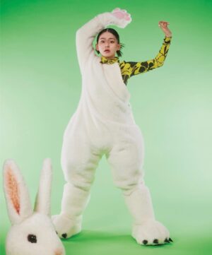 Anna Yamada Instagram - NYLON3月号本日発売です🐰
中身をちらっと🐇