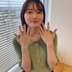 Anna Yamada Instagram - ZIPのときの衣装です☺️ 衣装、メイクの中井さん菅長さん1ヶ月間朝早くからありがとうございました🙏