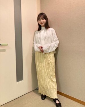 Anna Yamada Instagram - ZIPのときの衣装です☺️

衣装、メイクの中井さん菅長さん1ヶ月間朝早くからありがとうございました🙏