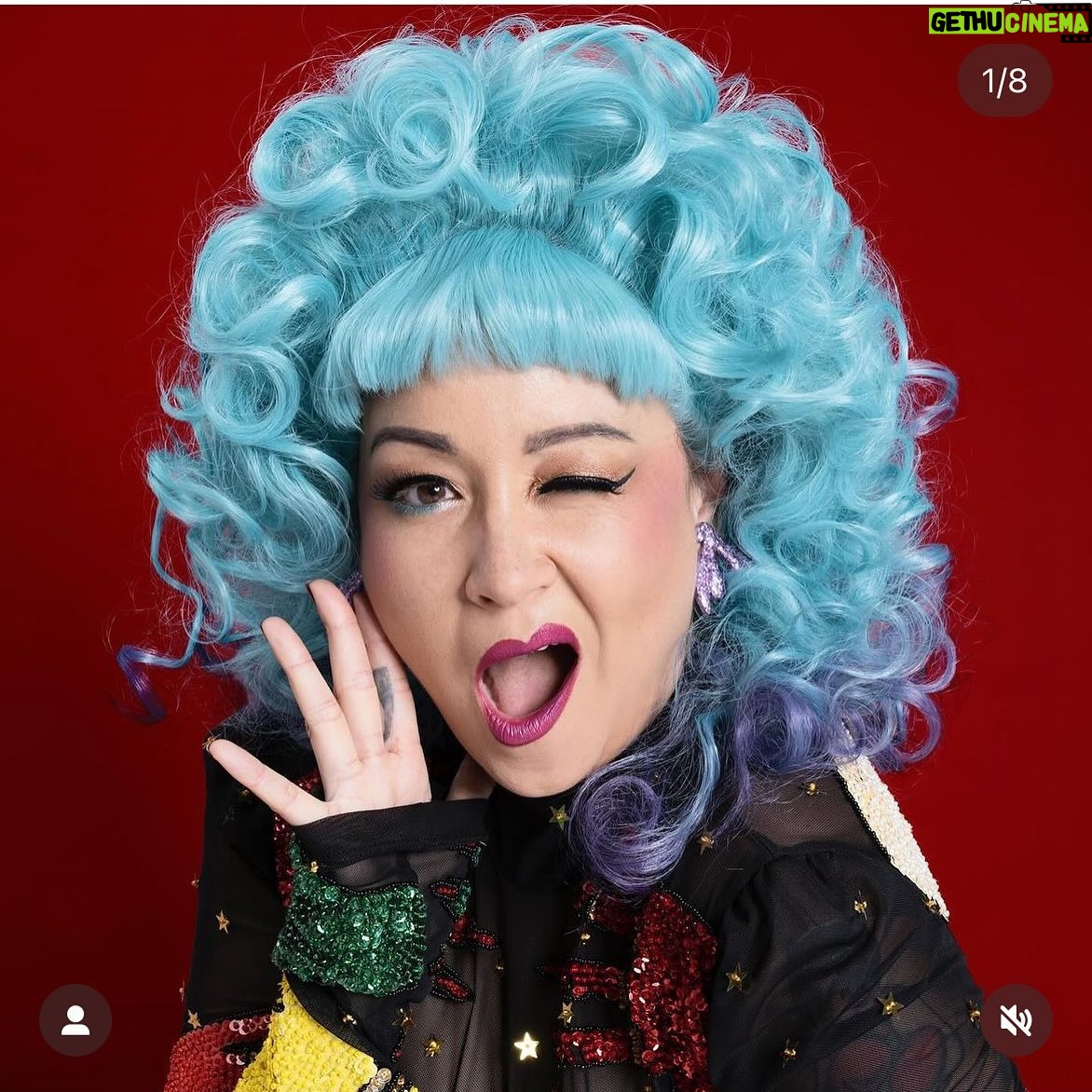 Annabel Crabb Instagram - J had this weird dream that last night I met this INCREDIBLE woman at the @adelaidecabaret festival and she played a SAW on stage and was generally just an EXPLOSION of genius wait it was REAL and if you’re in Adelaide you can watch her sing and play a million instruments and take her amazing brain for a walk with some other highly gifted maniacs, swipe for details but please please don’t miss her … @victoria_falconer … the Bang Bang show sounds brilliant and features @juliazemiro omg so much width to the fabric and feel the quality. My home town shining like a diamond right now ❤️