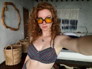 Annalise Basso Instagram - yo soy una peliroja