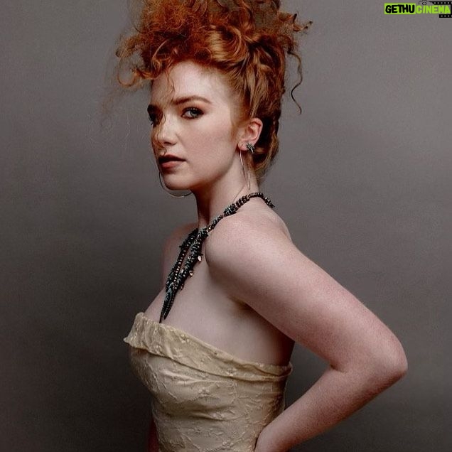 Annalise Basso - 8.6K Likes - freaks to the front
photographer: @simkophoto
hair: @yiotispanayiotou
makeup: @grbeauty_official
styling: moi