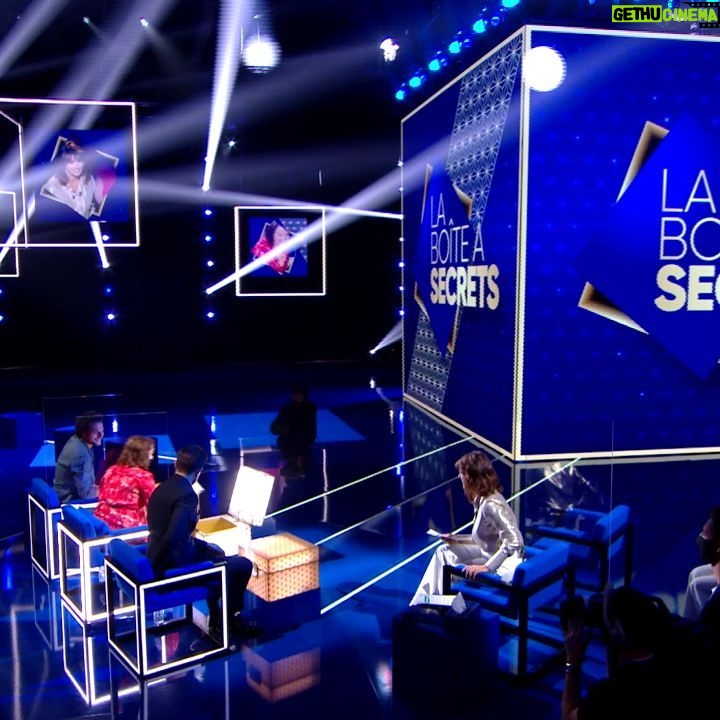 Anne Roumanoff Instagram - Retrouvez-moi ce soir sur @france3 à 21h05 dans "La boîte à secrets" Que m'ont ils préparés ? Surprises !!!