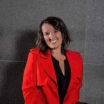 Anne Roumanoff Instagram - L'aventure de Solidarité avec les soignants Merci Le Parisien 😘 et merci les 50 bénévoles ❤️❤️❤️ À lire ici http://www.leparisien.fr/culture-loisirs/anne-roumanoff-on-a-recolte-plus-de-300000-euros-pour-les-soignants-07-05-2020-8312304.php