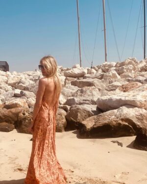 Annelien Coorevits Instagram - Lily dress ❤️ @ac.by.annelien #beach #summer