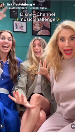 Anneliese van der Pol Instagram - What’s happening here? @itskatesteinberg @thechristycarlsonromano @thepodco