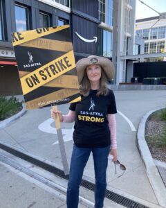 Annette O'Toole Instagram - FANTASTIC turnout. So proud of my Union. #SAGAFTRASTRONG