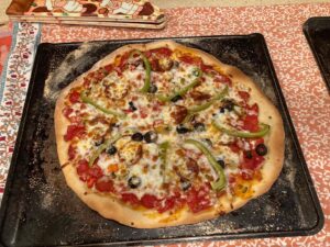 Annette O'Toole Instagram - Pizza Night is here again.