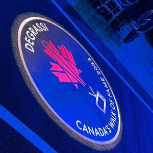 Annie Clark Instagram - Last night @degrassi received a star on Canada’s Walk of Fame. I still can’t believe I’ve been lucky enough to be apart of this iconic show. It’s truly the gift that keeps on giving. Congratulations to Linda Schuyler & @stephenstohn on this well-deserved achievement. I have never been more proud to be Canadian than I was last night. 🇨🇦❤️ Catch the broadcast of the ceremony, Dec 16th on CTV.