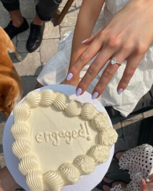 Annie Clark Instagram - Yesterday, Luke asked me a question I’ve known the answer to for a long time. So excited for our life together @luke_karaim. Let’s make it official 🤍🤍🤍