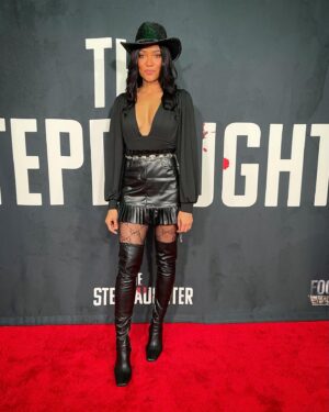 Annie Ilonzeh Instagram - The Stepdaughter Premiere. 
.
.
Catch our film on @tubi 
.
Outfit inspired by the Queen B #beyonce #texasholdem #styledbyme 
#the #stepdaughter #streaming #now #tubi