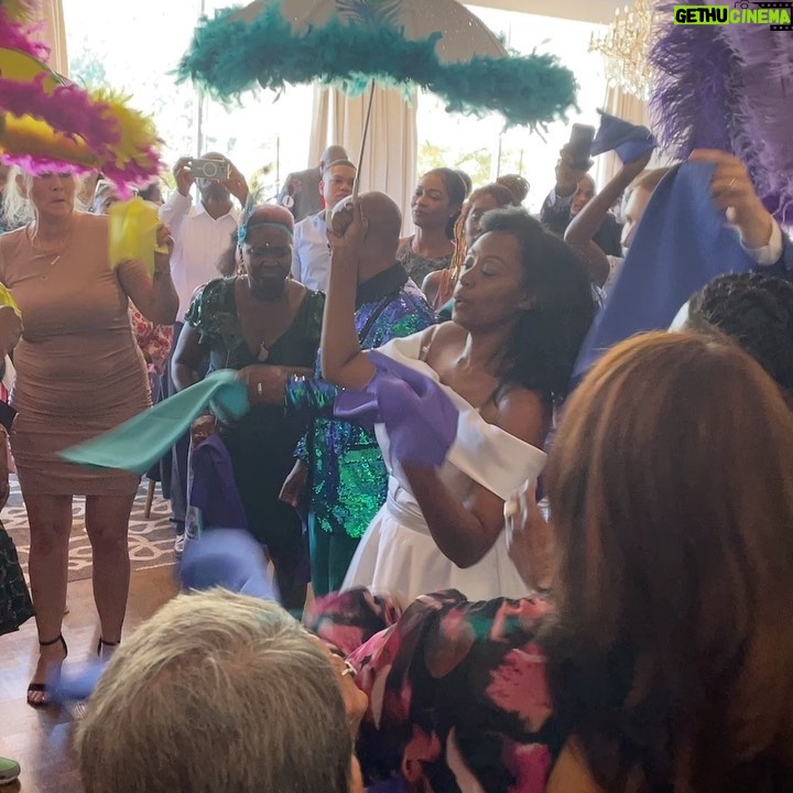Annie Ilonzeh Instagram - I Love You Boss Everything that you do, that is you, I love so muchπππ€. #wcw What a beautiful day for such a beautiful couple. . . . #boss #celebration #wedding #you #through #one #helluva #party #davida #and #soren