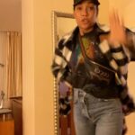 Annie Ilonzeh Instagram - Me: Stress thinking about the 5am flight tmrw. Why’d I book that, there was a reasonable noon flight asking me to booking it.Ok, I’ll just pack now and go to bed early?Maybe I just stay up, pull an all nighter?Lemme just pack now?Orrr, do I go out then pack when I get back?How bout I head to the airport now?Yaknow what, I’m gonna cancel this flight. I’m not going! *searches for wine.
