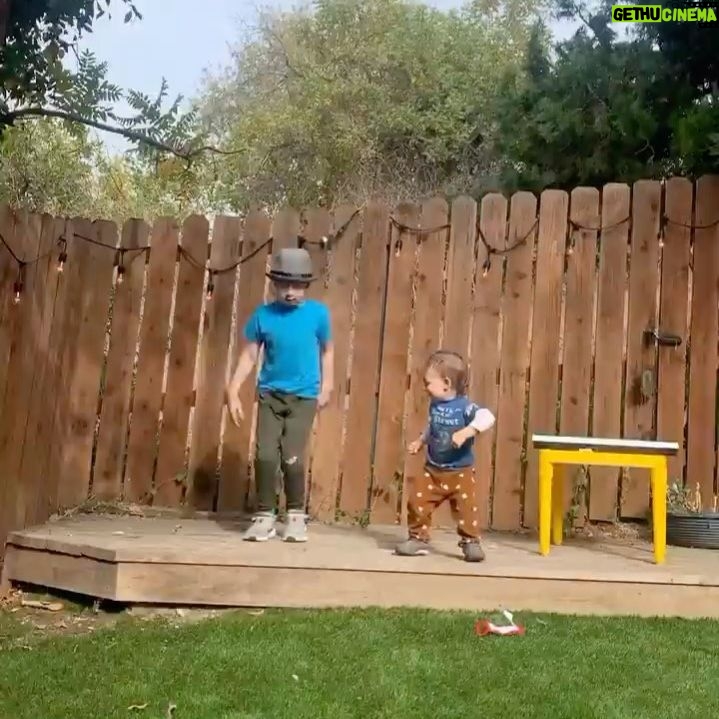 Annie Wersching Instagram - Hey Ayo, did Teo used to tackle you like this mid rehearsal? 🤣@ayoandteofvr #lastforeverchallenge. They’ll get there. Cause their ROLEX moves are 🔥👏🏼🤣 7 year old Ozzie is your #biggestfan! #ayoandteo #rolex #dance #brothers #OzzieandArchie