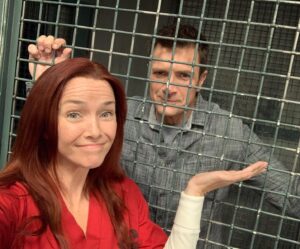 Annie Wersching Instagram - Who is IN and who is OUT? 🔑 @nathanfillion 😈😘😈
Season finale of @therookieabc tonight on ABC! 10/9c