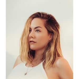 Annika Noelle Instagram - 🌘 New Moon 🌘

📸: @selashiloni