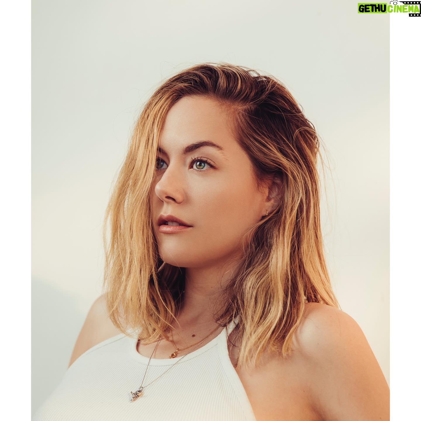 Annika Noelle - 6.6K Likes - š New Moon š
šø: @selashiloni