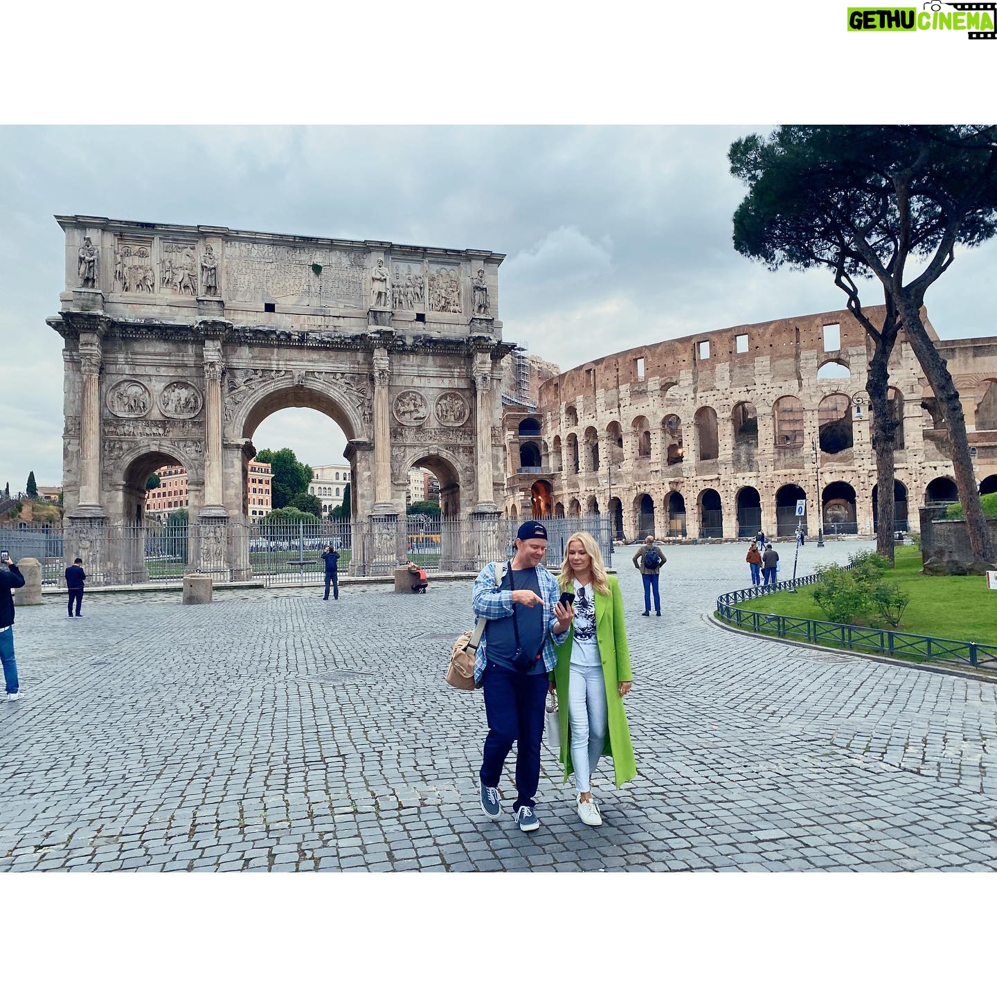 Annika Noelle - 17.9K Likes - Had such an amazing time filming @boldandbeautifulcbs in Roma! Here are just a few photos from our adventures⦠with more to come! Grazie mille for the amazing food, wine, & hospitality š®š¹ this was an experience I will never forget and one I am so so grateful for š¤
#boldandbeautiful #roma #beautiful #hopelogan #italia #cincin #salute