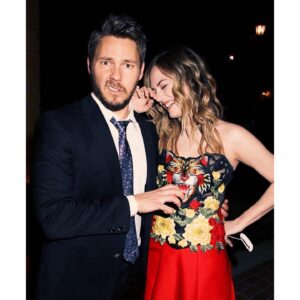 Annika Noelle Instagram - Throwing it back to last year’s award season with this animal @cliftoncam 🐯 #DaytimeEmmys