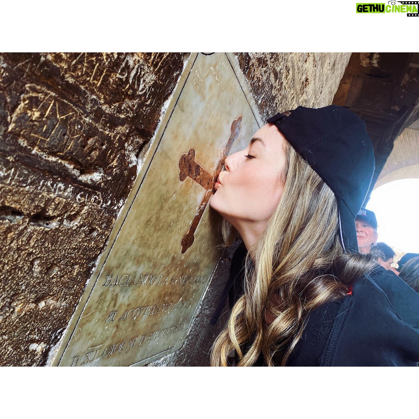 Annika Noelle - 17.9K Likes - Had such an amazing time filming @boldandbeautifulcbs in Roma! Here are just a few photos from our adventures⦠with more to come! Grazie mille for the amazing food, wine, & hospitality š®š¹ this was an experience I will never forget and one I am so so grateful for š¤
#boldandbeautiful #roma #beautiful #hopelogan #italia #cincin #salute