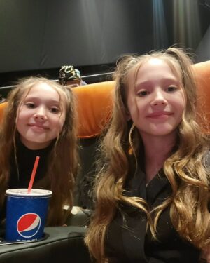Anniston Price Instagram - Big thank you to @abelita_pr and @paramountpics for inviting us out for a fun night at the Atlanta premiere screening of the new @transformersmovie!

Check out Transformers: Rise of the Beasts out June 9!