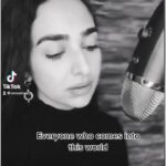 Anousha Instagram – هر كسي كه به اين دنيا مياد بايد يك “شريك بي صدا” براي خودش انتخاب كنه… نيروي تاريكي يا نور خالق.. 
انتخاب كن
