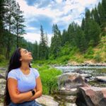 Anousha Instagram - I grew up with a truly luxurious lifestyle. My Baba use to take us to his village and we would take a shower under a waterfall.He would tell us to scream and shout when we are under that cold water to change our energy! I ask you - what is more luxurious than that? My Maman would plant many veggies and we would only eat organic food.Is there something more luxurious than that? We had so many free spirited friends and we would hangout with them. They would teach us how to make bread or how to treat nature.We would dance around a fire, watch the stars and they would give us fresh dairy from their sheeps. I lived an authentic and luxurious life and that gives me the guidance to choose nature over anything. People go inside a building to talk to their god. I learned to go to Mother Nature and ask the creator to speak to me. Yesterday I asked, how can I help my limited mind? Then I closed my eyes and heard:Do you see the infinite sounds, tastes and beingness within me? You are that. Feel that space. Move from that space. Speak back to me from that space. _______________ ‎من خیلی لاکچری بزرگ شدم. ‎از لحظات لاکچریم بخوام بهتون بگم یکیش اینکه بابام ما رو میبرد زیر آب آبشار قلات، ده ای که توش بزرگ شده بود و ما اونجا دوش میگرفتیم بعد از یک پیاده روی سخت. بعد بهمون میگفت زیر این آب یخ داد بزنید جیغ بزنید - کاری که الان استادی به نام ویم هاف صدها هزار دلار میگیره به آدم ها در خانه قشلاقیش یاد میده که چطور انسان میتونه انرژیش رو با آب سرد و داد زدن تغییر بده.‎ از تجربه های لاکچری دیگم مادرم توی باغچمون سبزیجات میکاشت و به اورگانیک ترین حالت از محصولات خودمون استفاده کنیم.لاکچری تر از اون این بود که با عشایر ها دوست بودیم.به عروسی هاشون به چادرشون دعوت میشدیم و زندگی اصیل رو تجربه میکردیم.چندتا گوسفند برامون نگه میداشتن و ما همیشه لبنیات و روغن حیوانی اصل داشتیم. ‎هر کسی برای جواب سوالاتش به جای می‌ره ‎بعضی ها به مسجد، بعضی ها به کلیسا، بعضی ها به معبد - خلاصه وارد ساختمانی میشیم تا #هوشمندی را صدا بزنیم و من به طبیعت میروم برای پرسشهایم. ‎دیروز پرسیدم که چطور ذهن محدودکننده ام را کمک کنم؟ گفت به من نگاه کن. به بی نهایت تفاوتها و فرم های من نگاه کن- بیاد بیاور که تو تمام این ها هستی وفراتر. و حال از این نگاه جدید از این فضای جدید در قلبت من را بنگر دوباره… لاکچری تر از این؟