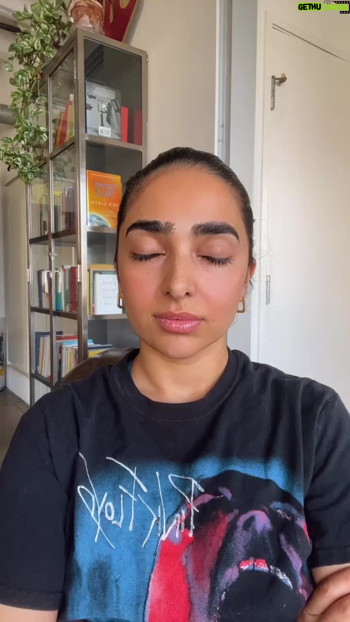 Anousha Instagram - لایو مرگ براي مديتيشن با من و هر سوالي داريد از پيج: @eternal_by_anousha