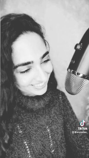 Anousha Instagram - Share this with your loved ones. 🪄✨
تگ کن اون عزیزی که همراهت بوده تا الان
یا بفرست برای اون که باید بهش یادآوری بشه🫶🏼