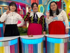 Anri Instagram - みんな大好きお気に入り衣装たち

◎TBS「坂上&指原のつぶれない店」
本日19:00〜OA

はるちゃん
@kiriyaharuka 
one-piece: @manoushjapan 

田辺さん
@chikaxxsweet 
tops: @kiki2_clothing 

わたし
tops: @manoushjapan 
skirt: @little_trip_to_heaven 

accessory
はるちゃん @u_wa_no_so_ra 
田辺さん,わたし @kiki2_clothing 

◎テレビ朝日｢金曜日のメタバース｣

わたし
skirt: @asknowas_olaca 

田辺さん
tops: @rose_shimokitazawa 
skirt: @little_trip_to_heaven_koenji 
accessory: @kiki2_clothing 

◎TBS｢ラヴィット！｣🎃͙

はるちゃん
set up: @moyan_ecri_official 

わたし
tops: @little_trip_to_heaven 

◎TBS｢ラヴィット！｣

はるちゃん
🍇🍒shirt: @shelluits 
skirt: @big_time_shimokitazawa 

わたし
knit: @aileen_by_groggrog_vintage 

田辺さん
tops: @kiki2_clothing 

みんなaccessory: @kiki2_clothing 

#ぼる塾