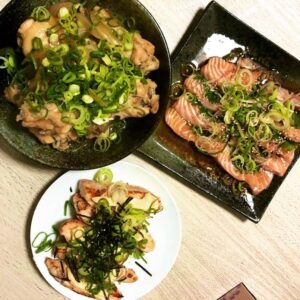 Anri Instagram - ○むね肉の明太マヨ焼き
○サーモンの和風カルパッチョ
○手羽元のすっぱ煮

#料理
#婚活
#未来の旦那様へお先にいただきます 
#ぼる塾