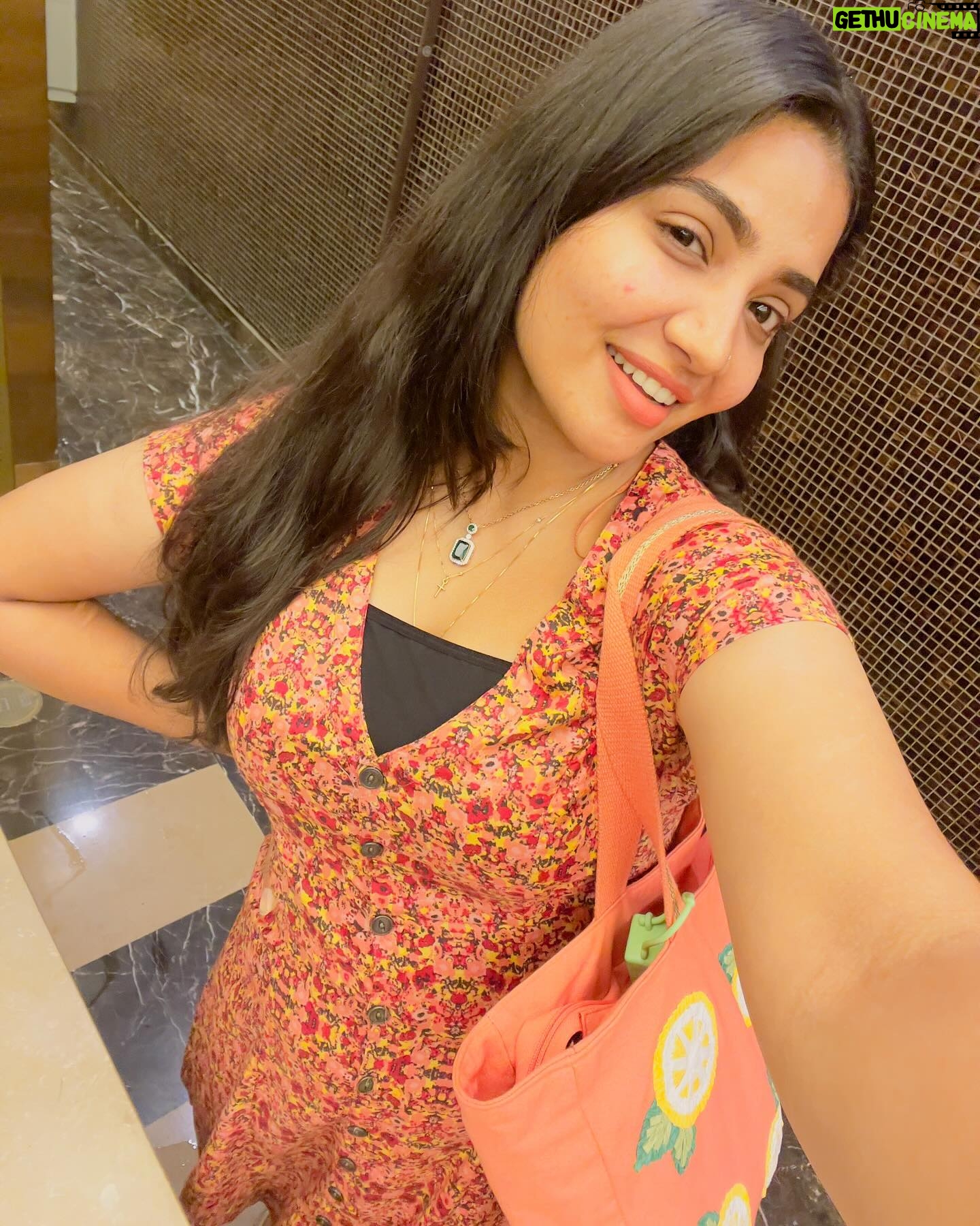 Anshita Akbarsha Instagram - But this fantasy is real? #smile #beloved #moveon #selflove #happy