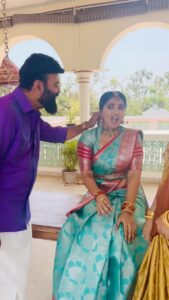 Anshita Akbarsha Instagram - இனிய தமிழ் புத்தாண்டு நல்வாழ்த்துக்கள்🤍 Happy Vishu 🌼 #happy #love #smile #vijaytvserial #chellamma #tamil #instareels #instatrend #treandingreels